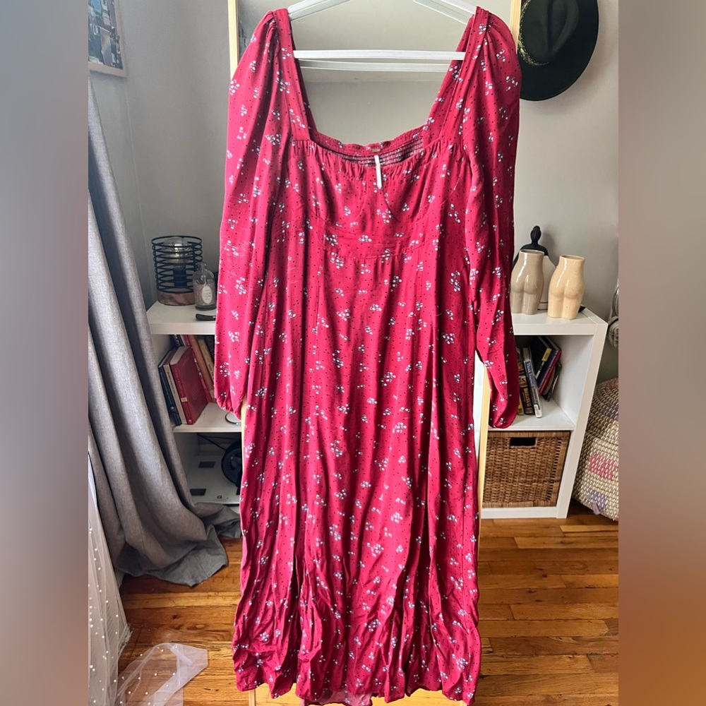 Iris Floral Long Sleeve Midi Dress In Wine